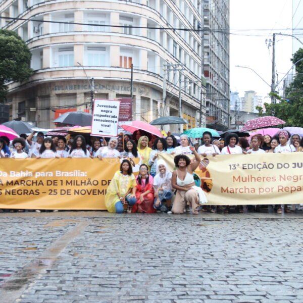 Marcha das Mulheres Negras da Bahia por Reparação e Bem Viver toma as ruas de Salvador